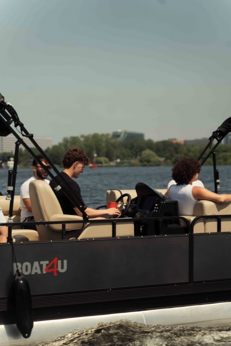boat 4 u_-26